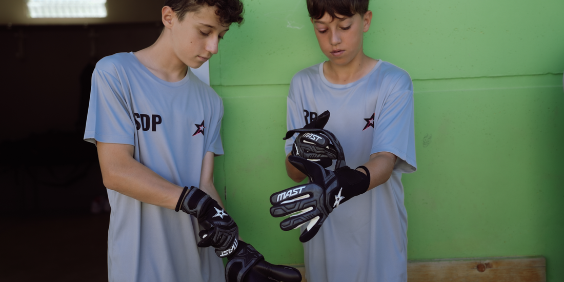 Guanti da portiere per bambini: come scegliere taglia e modello giusto